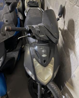 Per ricambi o da sistemare kymco agility 125 nero