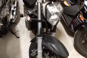 Ricambi usati moto yamaha fz6 600 anno 04-05
