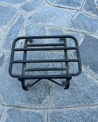 Portapacchi anteriore per vespa