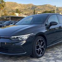 Volkswagen Golf 8 Life 2.0 TDI 116CV