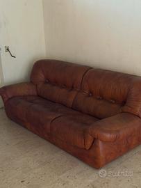 Divano 3 posti + due divani singoli anni 70