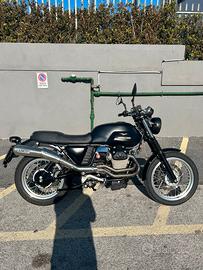 Moto Guzzi V7 - 2013