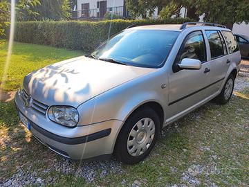 Volkswagen Golf 1.9 TDI 110 CV station wagon