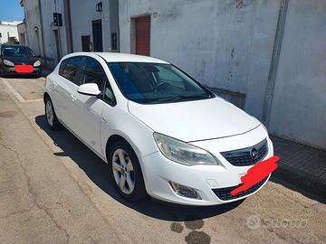Opel Astra J Turbo 1.4 Benzina