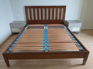 letto matrimoniale in pregiato legno di noce