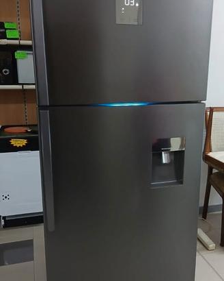 frigorifero TCL da 520LT