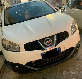 Nissan qashqai 2011