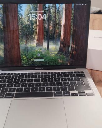 macbook air M1 512 GB hard disk 8GB ram