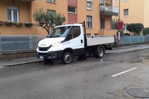 Fiat IVECO Daily autocarro