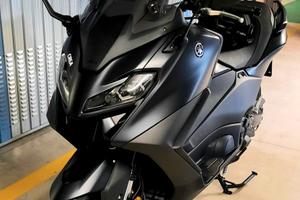 T max 560 black 2024