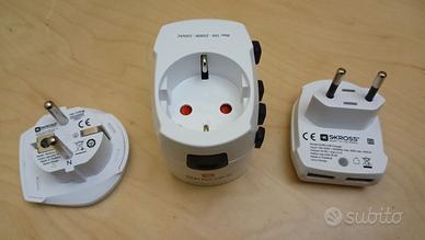 Nuovo adatatore presa universale SKROSS + 2 USB