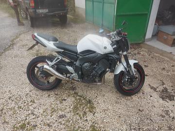 Yamaha FZ1 