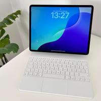 Apple iPad Air 13" M3 WiFi 256 GB + Magic Keyboard