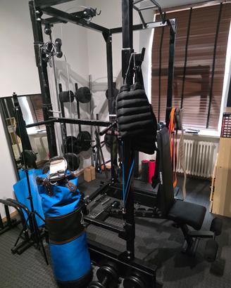 RACK COMPLETA HOMEGYM E ATTREZZATURA DA PALESTRA D