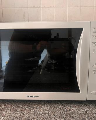 Microonde Samsung con accessori