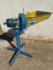Mulino elettrico macina granoturco