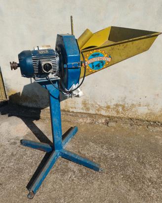 Mulino elettrico macina granoturco