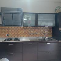 Cucina Scavolini con tavolo e 4 sedie