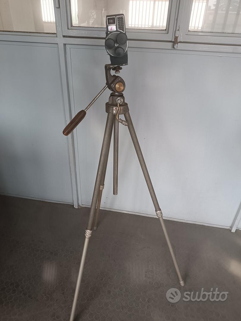 Macchina fotografica d'epoca italiana Closter con custodia originale e Flash - modello Olimpico, 1959 - Italia