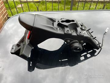 Portatarga Yamaha XSR 900 (16/20) originale