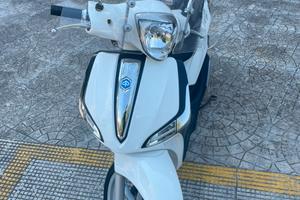 LIBERTY 125