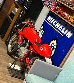 Harley Davidson Aermacchi 350 da pista 1964