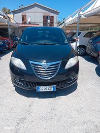 Lancia Ypsilon 1.2 69 CV 5 porte GPL Ecochic Plati