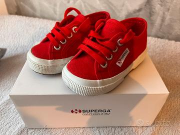 Superga rosse