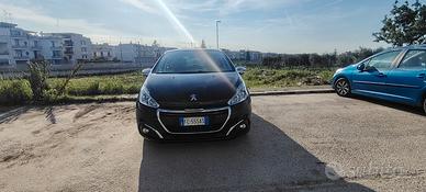 Peugeot 208 BlueHDi 75 5 porte Active 