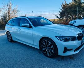 BMW 318d Touring Business Advantage - 2020