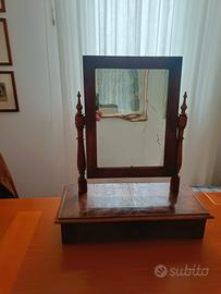 Piccola Specchiera, toeletta antica