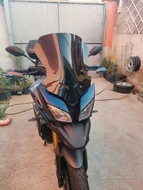 Parabrezza tracer 900
