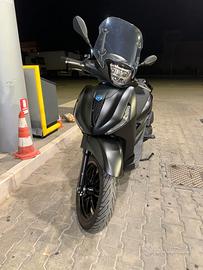 Piaggio Beverly 400 Deep Black ABS-ASR Garanzia