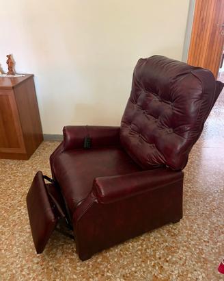 Poltrona reclinabile con sistema di massaggio sch
