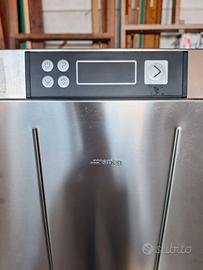 Lavastoviglie a passaggio SMEG