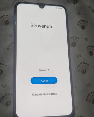 Samsung A40 