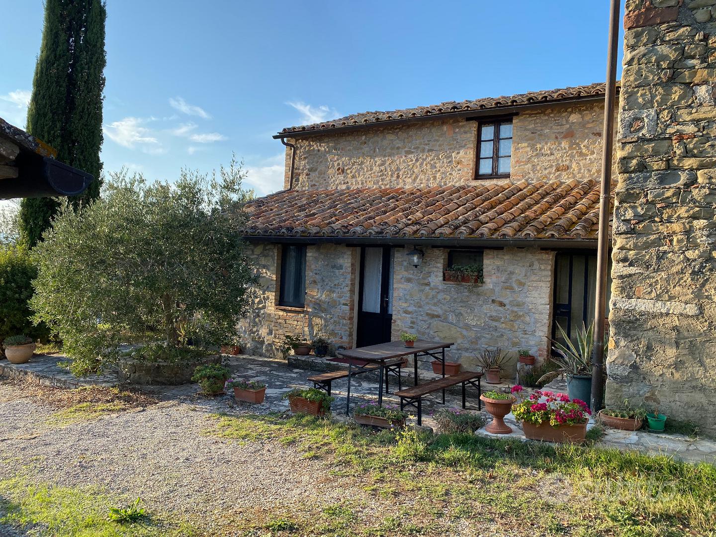 Casale in pietra con dependance, terreno e pozzo - Vista 4