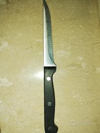 Coltelli bistecca nuovi 1,80 l' uno 
