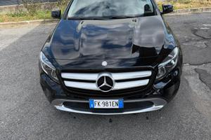 Mercedes gla 180d automatica sport