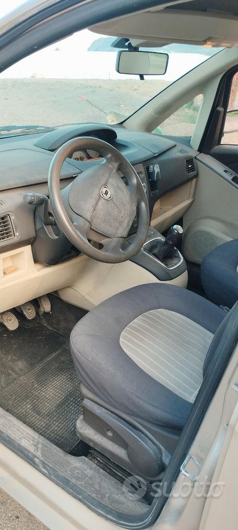 Lancia Musa 2006 photo 4