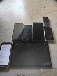 Lotto smartphone e tablet ricambi o blocco
