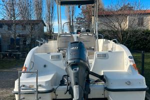 Active 535 con Yamaha 40/70