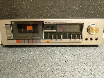 Piastra Teac V33
