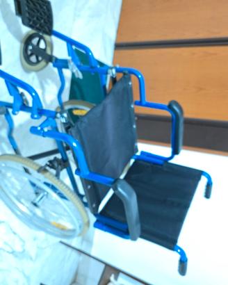Carrozzina per non deambulanti