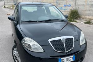 LANCIA YPSILON 2008