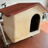 Cuccia per cani molto robusta in cemento