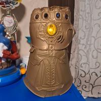 pugno thanos a batteria perfettamente funzionante 