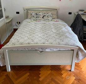 Camera da letto completa per ragazza