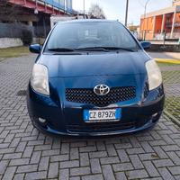 Toyota Yaris 1.0 5p