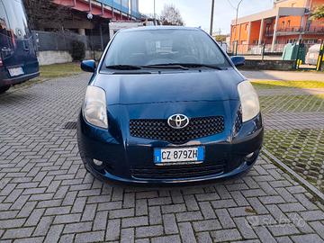 Toyota Yaris 1.0 5p